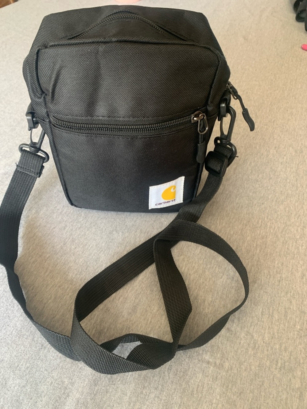 Small Carhartt crossbody bag.